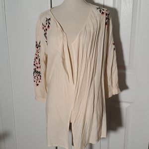 Nwt Dex Rose cream floral kimono